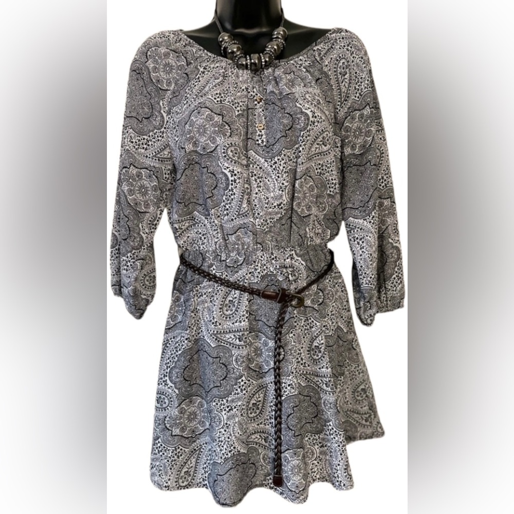COPY - PAPAYA Long sleeve paisley romper dress
